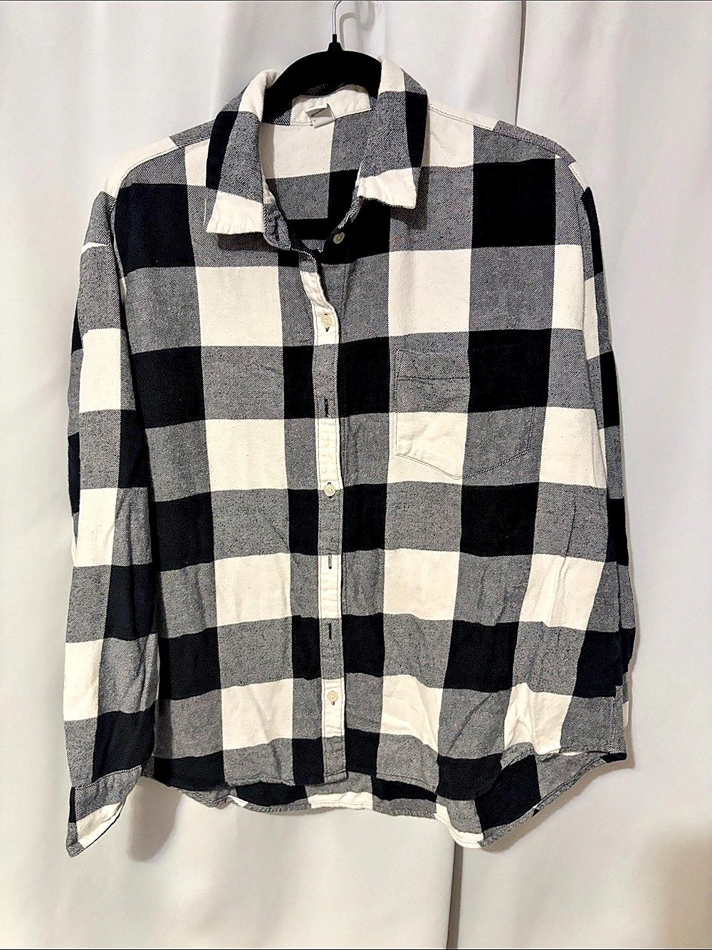 Old Navy Classic Buffalo Check Flannel Shirt Black & White Large